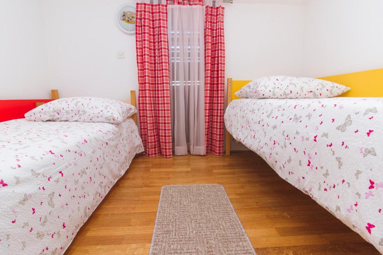 זאדאר Apartman Andrijana מראה חיצוני תמונה